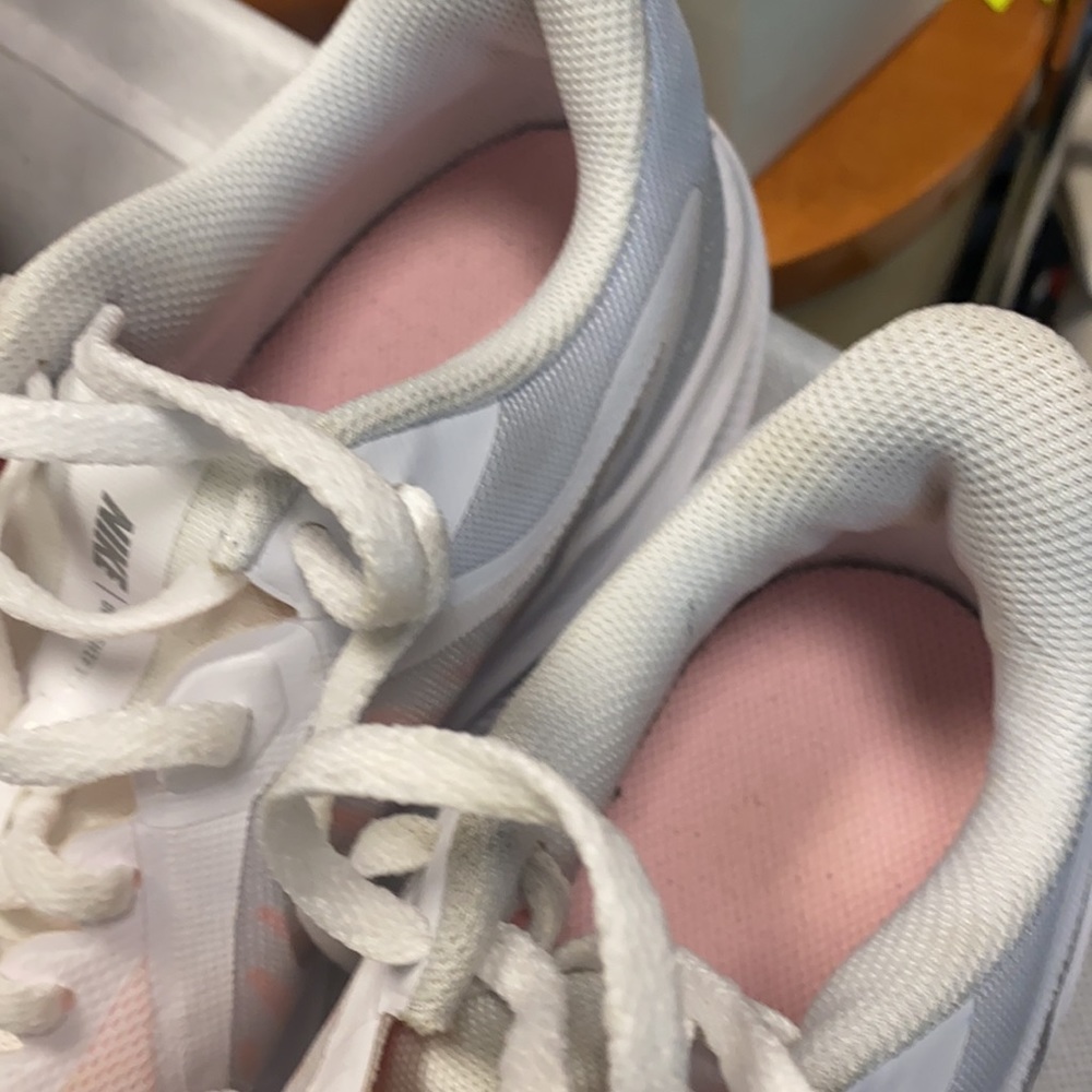 Sneakers - Picture 3 of 5